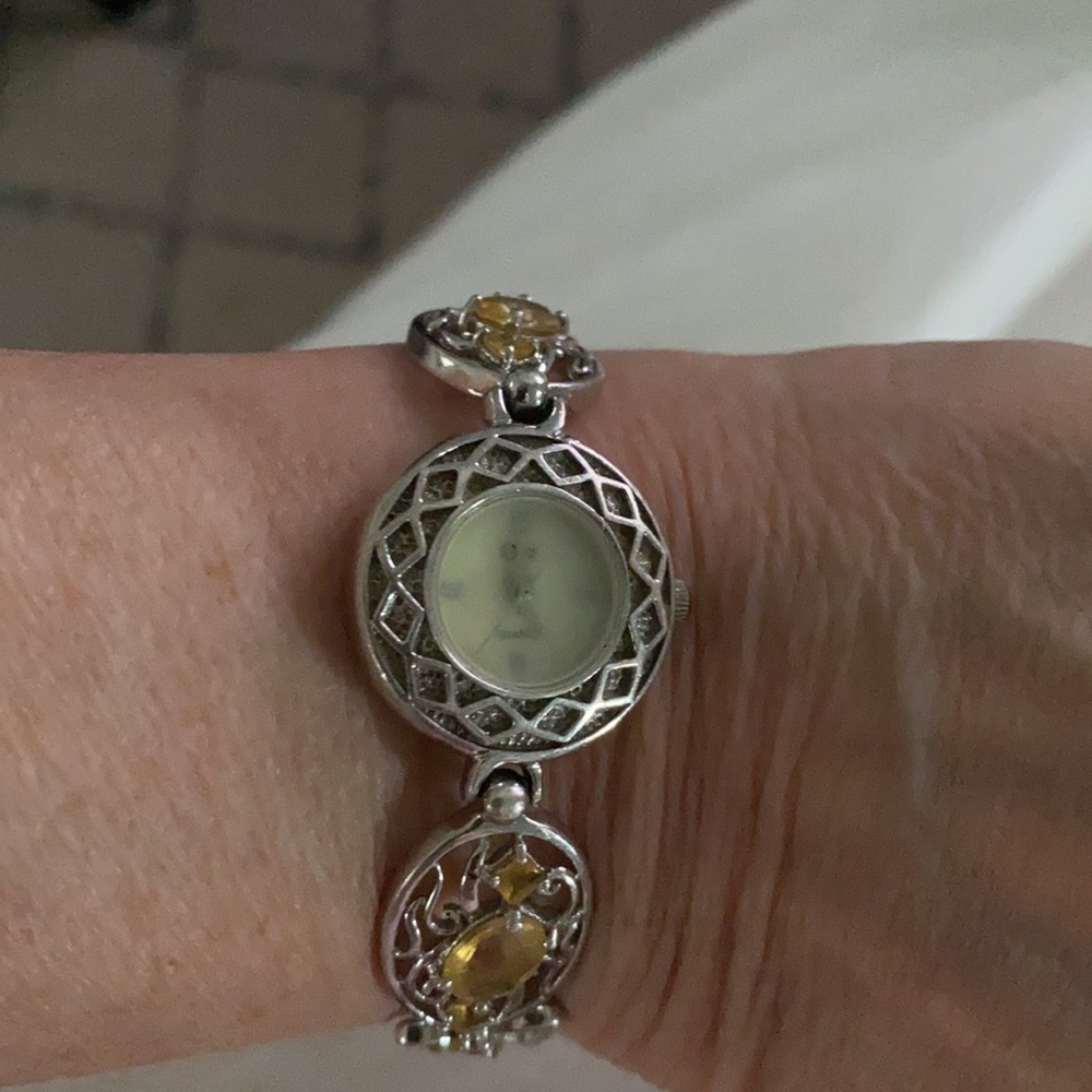 ❤️Silver Watch! - Picture 3 of 4